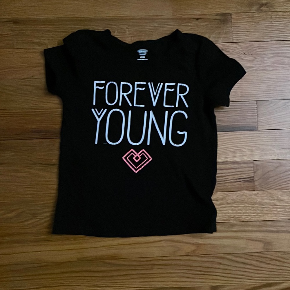 Forever young graphic tee